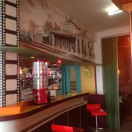 Hotel Moderne 2*