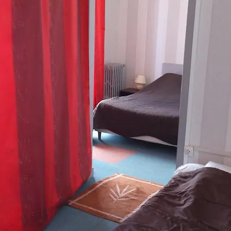Moderne 2* Viré